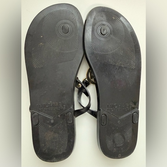 Michael Kors Hannah Jelly Thong Black Sandals - Picture 6 of 8